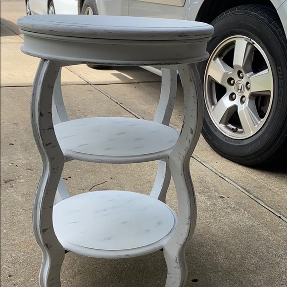 table - Picture 2 of 2